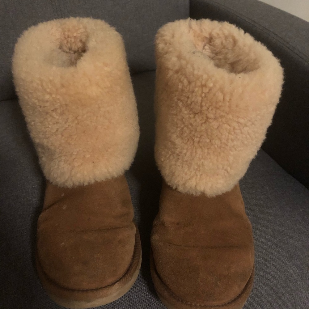 Ugg - image 2